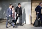 Amsterdam 6 november 2018
Advocaat Gert-Jan Knoops arriveert samen met Frank Masmeijer en zijn vrouw Carry Knoops bij de rechtbank in Amsterdam. De rechtbank in Amsterdam behandelt dinsdag de uitleveringszaak tegen de voormalig-tv-presentator.