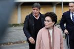 Amsterdam 6 november 2018
Advocaat Gert-Jan Knoops arriveert samen met Frank Masmeijer en zijn vrouw Carry Knoops bij de rechtbank in Amsterdam. De rechtbank in Amsterdam behandelt dinsdag de uitleveringszaak tegen de voormalig-tv-presentator.