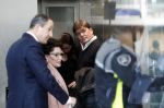 Amsterdam 6 november 2018
Advocaat Gert-Jan Knoops arriveert samen met Frank Masmeijer en zijn vrouw Carry Knoops bij de rechtbank in Amsterdam. De rechtbank in Amsterdam behandelt dinsdag de uitleveringszaak tegen de voormalig-tv-presentator.