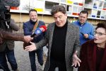 Amsterdam 13 november 2018
Frank Masmeijer komt met zijn advocaat Carry Knoops aan bij de rechtbank. Heel veel pers vangt hem op. Hij wordt daarna meteen uitgeleverd aan Belgie.