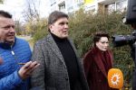 Amsterdam 13 november 2018
Frank Masmeijer komt met zijn advocaat Carry Knoops aan bij de rechtbank. Heel veel pers vangt hem op. Hij wordt daarna meteen uitgeleverd aan Belgie. Edwin Bredius