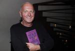 Amsterdam 1 november 2018
Boekpresentatie Frank Waals op Rembrandtplein.  Aanwezig oa Harrie Klooster Barry Stevens Inge Ipenburg en Mariska v Kolck