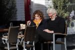 Amsterdam 3 oktober 2018
Henriette Tol met man op terras.