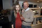 Amsterdam 30 oktober 2018
Boekpresentatie Kelly Weekers. Haar man John Ewbank reikte het eerste boek uit. Jennifer Ewbank zwanger met haar vader