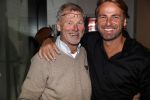 Amsterdam 30 oktober 2018
Boekpresentatie Kelly Weekers. Haar man John Ewbank reikte het eerste boek uit. John Ewbank met zijn vader