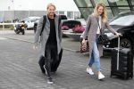 Schiphol Oost 4 oktober 2018
Vrienden van Johnny de Mol en zijn vrouw Anouk vertrekken vanaf schiphol oost met een prive vliegtuig naar Portugal. Aanwezig oa Willek Alberti  , broer Kaj Lerby met gezin Dinand en Lucy Woesthoff John Ewbank en Kelly Weekers Katja Schuurman en Freek v Noordwijk Tony Berk manager Carlijn de Vries met man Nikkie Plessen en Linda de Mol met Jeroen Rietbergen en kinderen Noah en Julian.