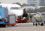 Schiphol Oost 4 oktober 2018
Vrienden van Johnny de Mol en zijn vrouw Anouk vertrekken vanaf schiphol oost met een prive vliegtuig naar Portugal. Aanwezig oa Willek Alberti  , broer Kaj Lerby met gezin Dinand en Lucy Woesthoff John Ewbank en Kelly Weekers Katja Schuurman en Freek v Noordwijk Tony Berk manager Carlijn de Vries met man Nikkie Plessen en Linda de Mol met Jeroen Rietbergen en kinderen Noah en Julian.