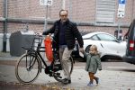 Amsterdam november 2018
Joost Nijsen heeft een relatie met de ex van Joost Zwagerman Maaike Pereboom. Maaike heeft een zoontje van Joost Zwagerman. Joost Nijsen woont in een huis in Amsterdam zuid.