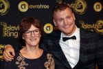 Amsterdam 11 oktober 2018
Uitreiking televizierring in AFAS LIVE.
Beau v Erven Dorens in de grote winnaar. Kaj Gorgels kwam met zijn moeder