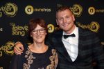 Amsterdam 11 oktober 2018
Uitreiking televizierring in AFAS LIVE.
Beau v Erven Dorens in de grote winnaar. Kaj Gorgels kwam met zijn moeder
