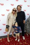 Den Haag 14 oktober 2018
Premiere Woezel en pip in koninklijke schouwburg Den haag. Karin Swerink met man en zoontje