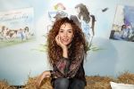 Hilversum 2 oktober 2018
Presentatie voorleesboeken van Katja Schuurman ism Jumbo en Campina. Birgit Schuurman overhandigt eerste exemplaren.