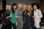 Amsterdam 30 oktober 2018
Boekpresentatie Kelly Weekers. Haar man John Ewbank reikte het eerste boek uit. Lonneke Nooteboom en Kirsten Schilder Kristina Bozilovic Leontine Mourits en Joan Stolk