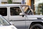 Amsterdam 3 oktober 2018
Lil Kleine parkeert zijn Mercedes G 6.3 AMG op de stope op de pc hooftstraat bij Louis Vuitton