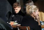 Amsterdam 17 oktober 2018
Lil Kleine met zijn vriendin Jamie Vaes bij le pain Quotidien