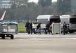 Schiphol Oost 4 oktober 2018
Vrienden van Johnny de Mol en zijn vrouw Anouk vertrekken vanaf schiphol oost met een prive vliegtuig naar Portugal. Aanwezig oa Willek Alberti  , broer Kaj Lerby met gezin Dinand en Lucy Woesthoff John Ewbank en Kelly Weekers Katja Schuurman en Freek v Noordwijk Tony Berk manager Carlijn de Vries met man Nikkie Plessen en Linda de Mol met Jeroen Rietbergen en kinderen Noah en Julian.