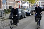 Amsterdam 27 oktober 2018
Lodewijk Asscher en Felix Rottenberg op de fiets.