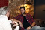 Hilversum 6 november 2018
Dries Roelvink interviewt voor Story Quincy Wilson Luc v Essen en Julia v Helvoirt uit het sbs6 programma house of Talent