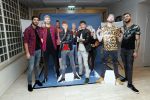 Hilversum 6 november 2018
Dries Roelvink interviewt voor Story Quincy Wilson Luc v Essen en Julia v Helvoirt uit het sbs6 programma house of Talent