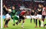 Eindhoven, 20 Oktober 2018 Kompetitiewedstrijd PSV-FC Emmen, eindstand 6-0 Seizoen 2018-2019
Luuk de Jong verslaat doelam Kjell Scherpen van FC Emmen