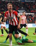 Eindhoven, 20 Oktober 2018 Kompetitiewedstrijd PSV-FC Emmen, eindstand 6-0 Seizoen 2018-2019
Luuk de Jong verslaat doelam Kjell Scherpen van FC Emmen