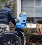 Amsterdam november 2018
Joost Nijsen heeft een relatie met de ex van Joost Zwagerman Maaike Pereboom. Maaike heeft een zoontje van Joost Zwagerman. Joost Nijsen woont in een huis in Amsterdam zuid.