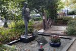 Amsterdam 9 oktober 2018
Diverse graven van bekende Nederlanders (Bners) op Zorgvlied.
Dit is het graf van Manfred Langer