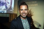 Amsterdam 23 oktober 2018
Boekpresentatie van Antoinette Scheulderman in de soho House . Eva Jinek overhandigt haar het eerste boek. Manuel Venderbos