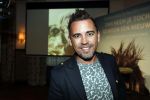 Amsterdam 23 oktober 2018
Boekpresentatie van Antoinette Scheulderman in de soho House . Eva Jinek overhandigt haar het eerste boek. Manuel Venderbos