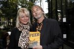 Hilversum 8 oktober 2018
Boek presentatie Peter Koelewijn bij wisseloord studioâ€™s. Het boek is geschreven door Tjerk Lammers. Manuela Kemp