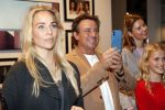 Amsterdam 30 oktober 2018
Boekpresentatie Kelly Weekers. Haar man John Ewbank reikte het eerste boek uit. Marco Borsato