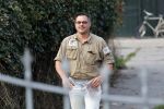 Wijdewormer 19 oktober 2018
Marnix Knetemann aan het werk op zijn boerderij. Zij zus Elise komt op bezoek met haar pas geboren baby.