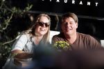 Amsterdam 13 oktober 2018
Martijn Krabbe verliefd en kussend op terras met zijn vriendin Deborah.
