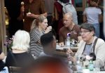 Amsterdam 13 oktober 2018
Maxim Hartman met (een) vriendin op terras in de pijp in Amsterdam.