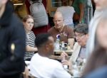 Amsterdam 13 oktober 2018
Maxim Hartman met (een) vriendin op terras in de pijp in Amsterdam.