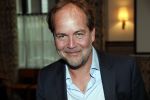 Amsterdam 23 oktober 2018
Boekpresentatie van Antoinette Scheulderman in de soho House . Eva Jinek overhandigt haar het eerste boek. Michiel v Egmond