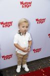 Den Haag 14 oktober 2018
Premiere Woezel en pip in koninklijke schouwburg Den haag. Monique Hazes kwam met haar zoontje Andre Hazes jr