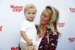 Den Haag 14 oktober 2018
Premiere Woezel en pip in koninklijke schouwburg Den haag. Monique Hazes kwam met haar zoontje Andre Hazes jr