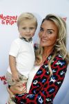 Den Haag 14 oktober 2018
Premiere Woezel en pip in koninklijke schouwburg Den haag. Monique Hazes kwam met haar zoontje Andre Hazes jr