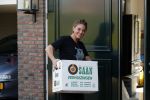 Berkel en Rodenrijs 15 oktober 2018
Monique Hazes en haar tante tillen met vrienden spullen naar hun nieuwe huis. Andre Hazes ligt ziek in bed. Vandaag gaan ze voor het eerst slapen in hun nieuwe huis aan het water.