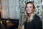 Amsterdam 23 oktober 2018
Boekpresentatie van Antoinette Scheulderman in de soho House . Eva Jinek overhandigt haar het eerste boek. Monique Hazes kwam met een vriendin