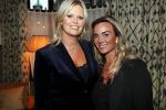 Amsterdam 23 oktober 2018
Boekpresentatie van Antoinette Scheulderman in de soho House . Eva Jinek overhandigt haar het eerste boek. Monique Hazes