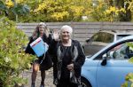 Hoofddorp 11 november 2018
Nelly Frijda met haar dochter bij feest Bram Biesterveld (Pommetje Horlepiep)