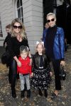 Den Haag 14 oktober 2018
Premiere Woezel en pip in koninklijke schouwburg Den haag. Nikkie Plessen kwam met haar zoon en vriendin Natasha Poly en haar dochter