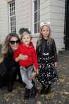 Den Haag 14 oktober 2018
Premiere Woezel en pip in koninklijke schouwburg Den haag. Nikkie Plessen kwam met haar zoon en vriendin Natasha Poly en haar dochter