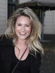 Den Haag 14 oktober 2018
Premiere Woezel en pip in koninklijke schouwburg Den haag. Nikkie Plessen kwam met haar zoon en vriendin Natasha Poly en haar dochter