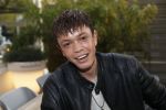 Hilversum 6 november 2018
Dries Roelvink interviewt voor Story Quincy Wilson Luc v Essen en Julia v Helvoirt uit het sbs6 programma house of Talent