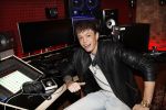 Hilversum 6 november 2018
Dries Roelvink interviewt voor Story Quincy Wilson Luc v Essen en Julia v Helvoirt uit het sbs6 programma house of Talent