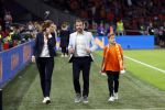 Amsterdam 13 oktober 2018
Nederland - Duitsland in de Johan Cruijff arens . eindstand 3-0
Na de Wedstrijd werden Dirk Kuyt en Rafael v d Vaart  gehuldigd. Dirk had zijn vrouw Gertrude en kinderen meegenomen. Rafael had zijn vriendin Estavan Polman en zijn kinderen Damian en Jesslynn meegenomen . Ook zijn ouders en schoonouders waren erbij.