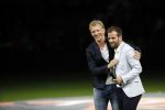Amsterdam 13 oktober 2018
Nederland - Duitsland in de Johan Cruijff arens . eindstand 3-0
Na de Wedstrijd werden Dirk Kuyt en Rafael v d Vaart  gehuldigd. Dirk had zijn vrouw Gertrude en kinderen meegenomen. Rafael had zijn vriendin Estavan Polman en zijn kinderen Damian en Jesslynn meegenomen . Ook zijn ouders en schoonouders waren erbij.